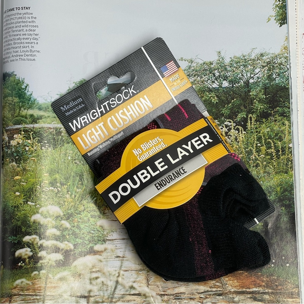 NWT WRIGHTSOCK ENDURANCE DOUBLE LAYER Socks